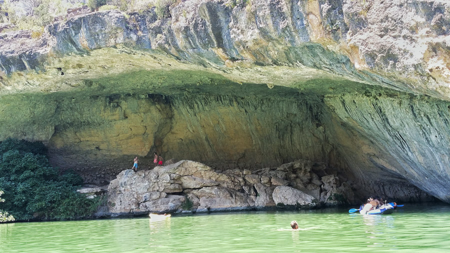 Cueva de las Tortugas, accesible a nado o en Kayak