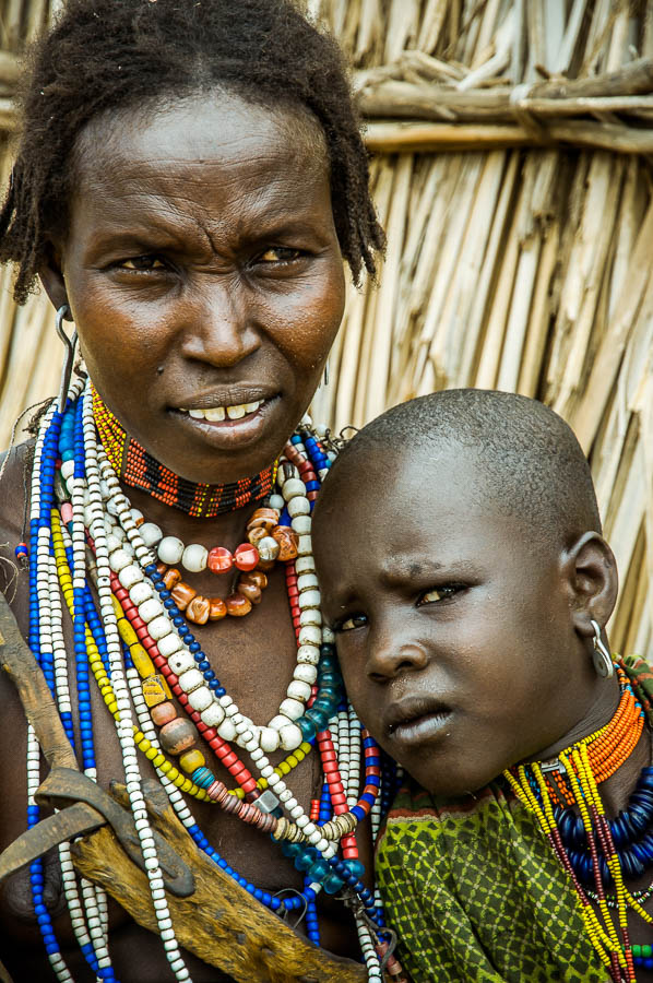 Familia , tribu Arbore, Etiopía