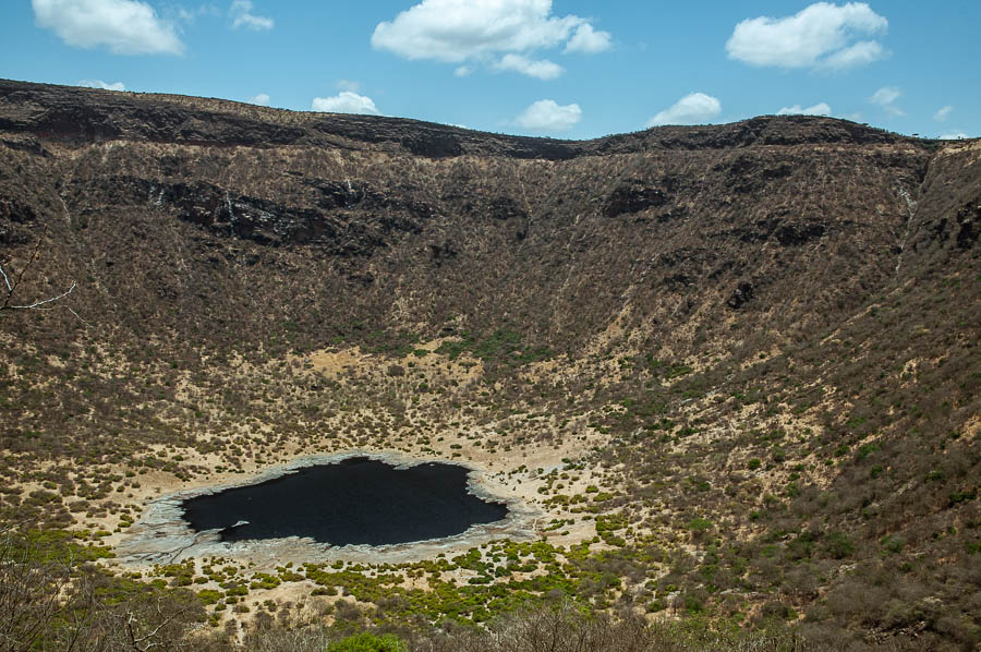 Lago en el Volcán el Sod. Tribus de Etiopía al sur del páis