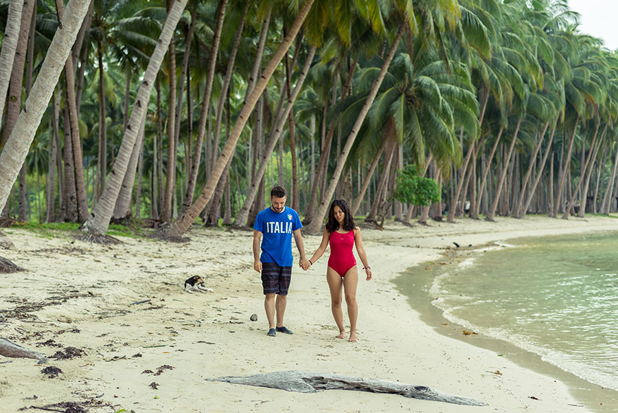 White Beach, Port Barton, Palawan, Filipinas. San Valentín