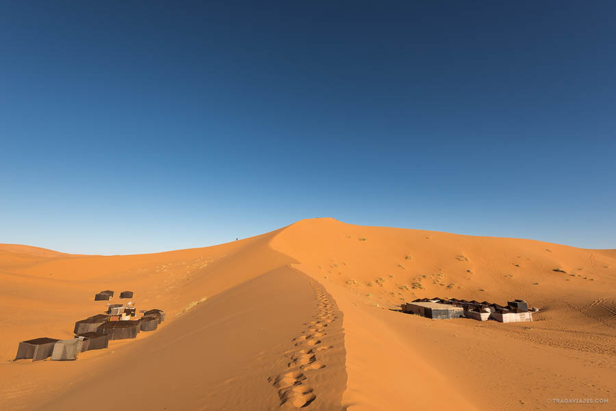 Campamento bereber en el desierto de Merzouga