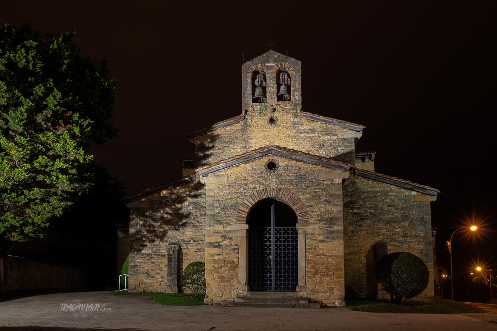 Qué ver en Oviedo en un día - Iglesia de San Julian de los Prados