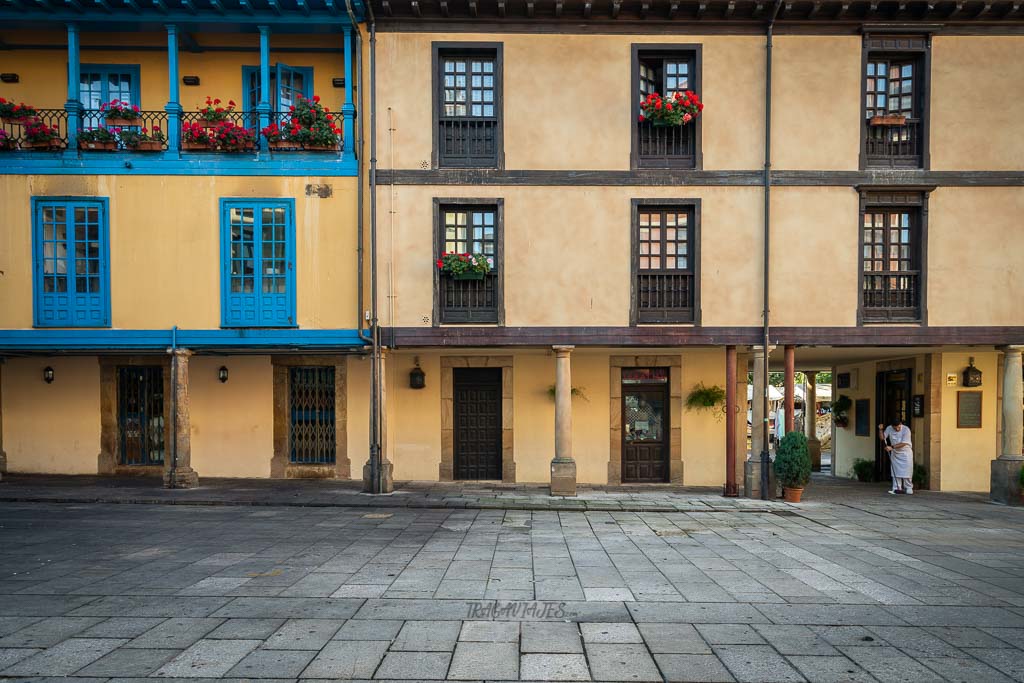 Qué ver en Oviedo en un día - Plaza de El Fontán