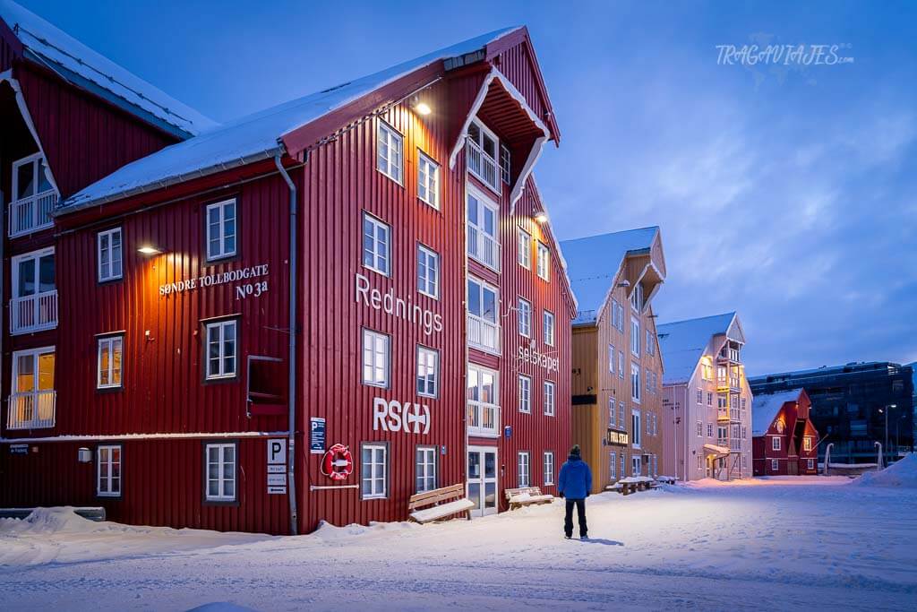 Tromso en Noruega - Casas tradicionales del puerto de Tromso