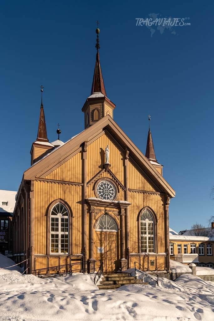 Qué visitar en el centro de Tromso - Iglesia de Nuestra Señora