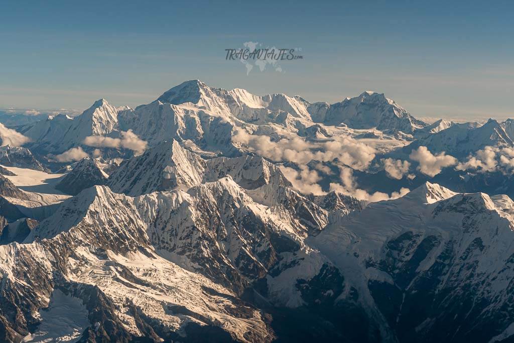 Qué ver en Katmandú en 4 días - Vista de la cordillera del Himalaya dede la avioneta