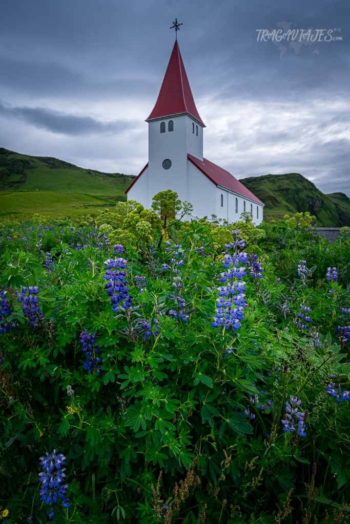 Tierras Altas de Islandia - Iglesia de Vik