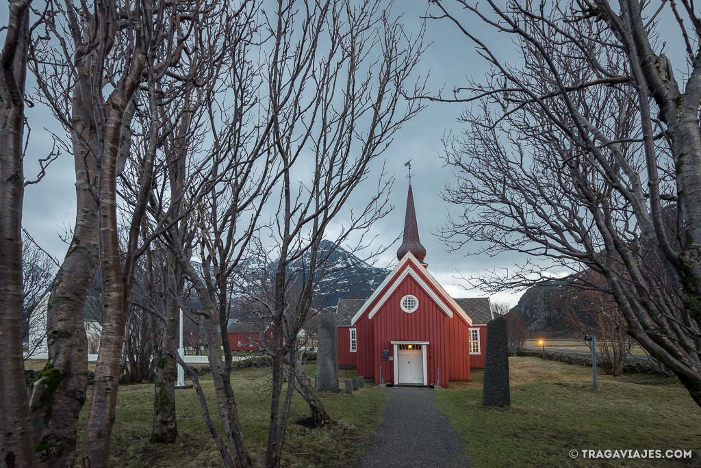 Qué visitar en Lofoten - Iglesia de Flakstad