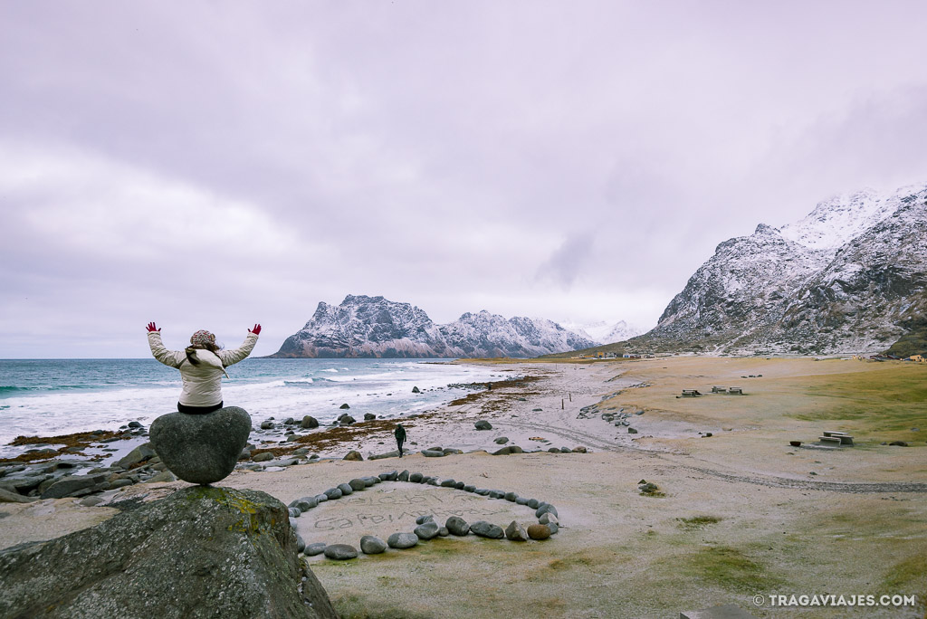 Ruta por las islas Lofoten en coche - Uttakleiv beach