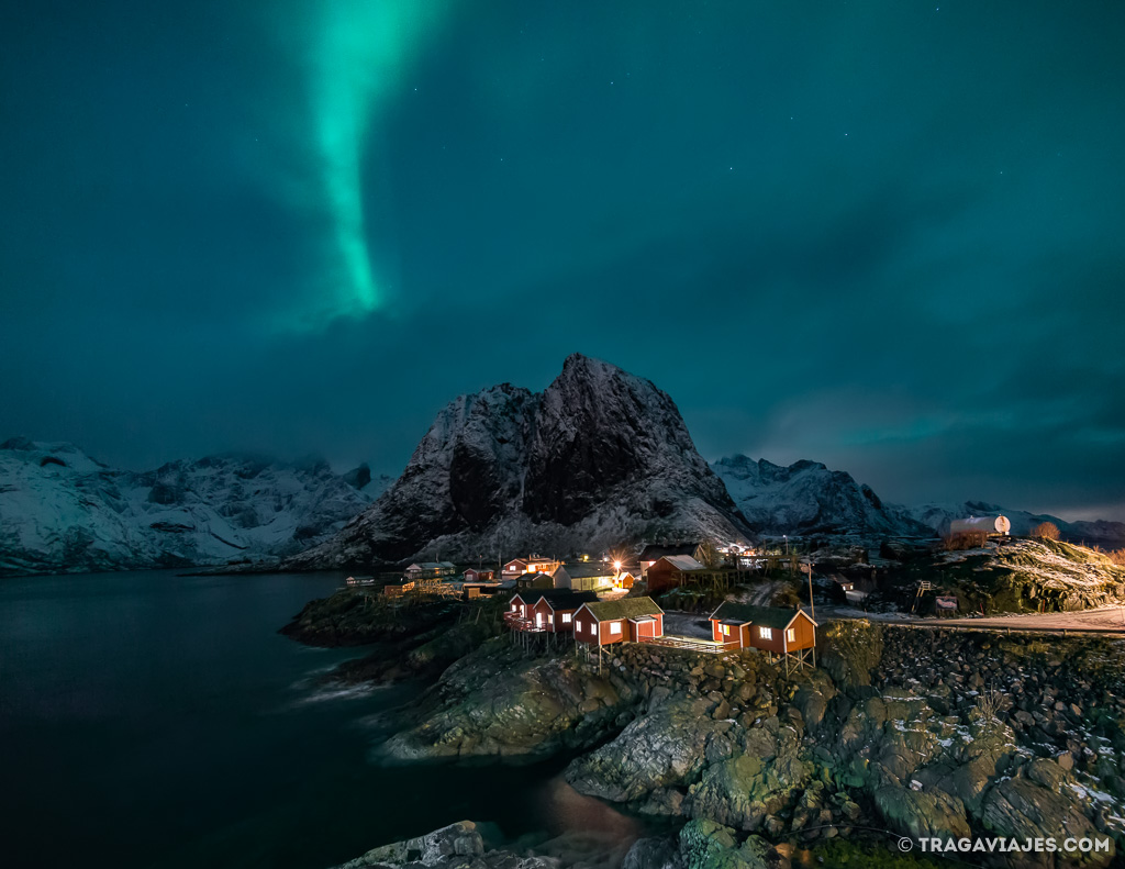 Auroras Boreales sobre Hamnoy