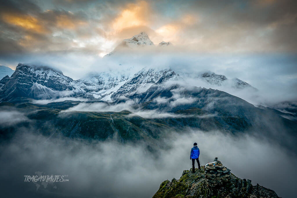 Qué trekking hacer en Nepal - Vista del Ama Dablam