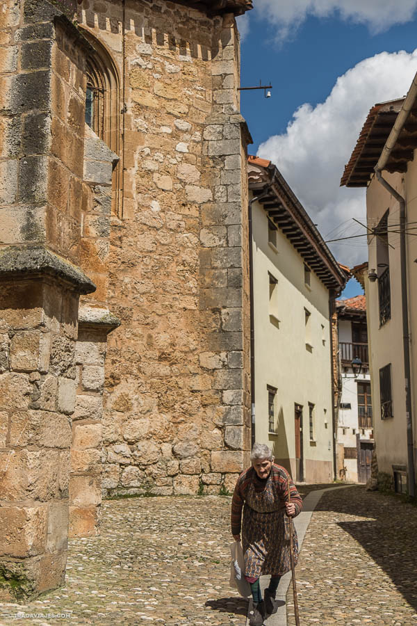 Qué visitar en los alrededores de Burgos - Paseo por el centro de Covarrubias