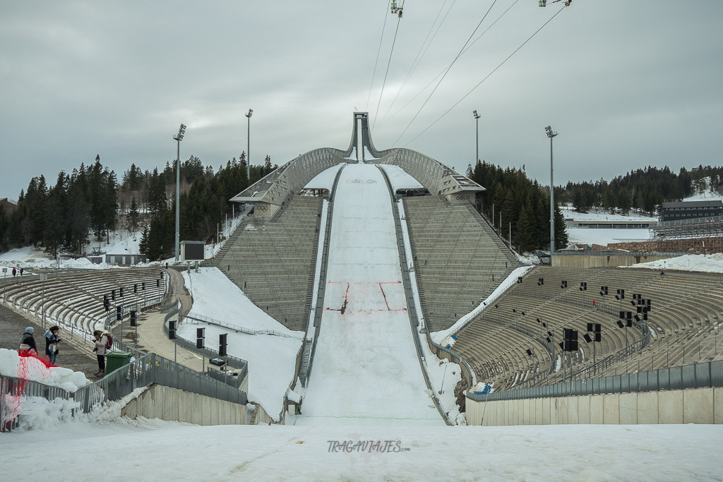 Actividades de Oslo en Invierno - Salto de esquí de Holmenkollbakken