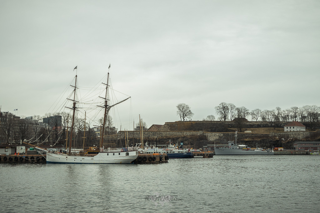 Qué ver en Oslo en un día - Puerto del barrio de Aker Brygge