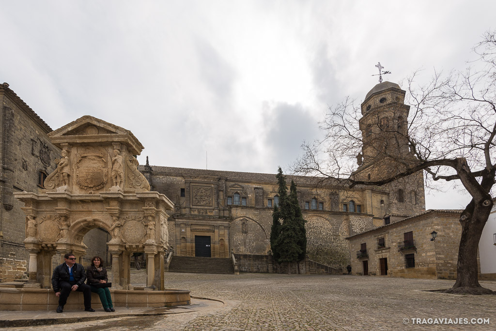 Los pueblos más bonitos de Jaén - Plaza de Santa María en Baeza