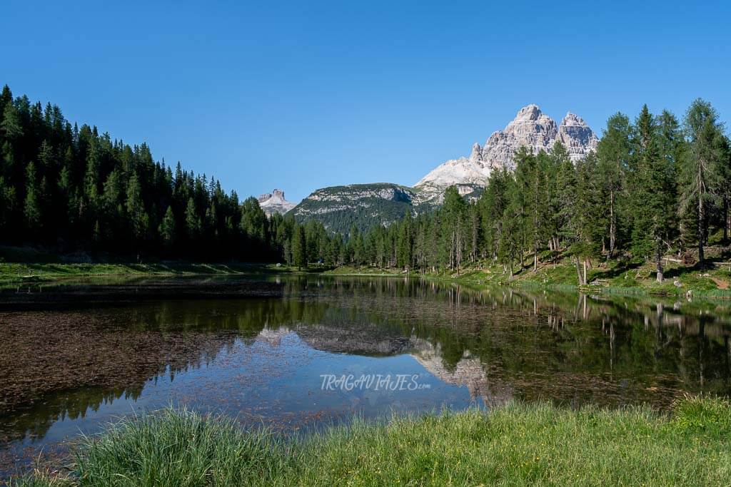 Lago Antorno con las Tres Cimas de Lavaredo al fondo