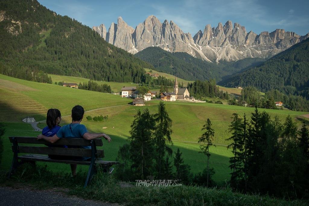 Chiesa di Santa Maddalena desde el famoso banco