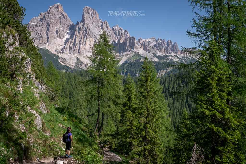 Ruta por los Dolomitas - De camino al lago di Sorapis