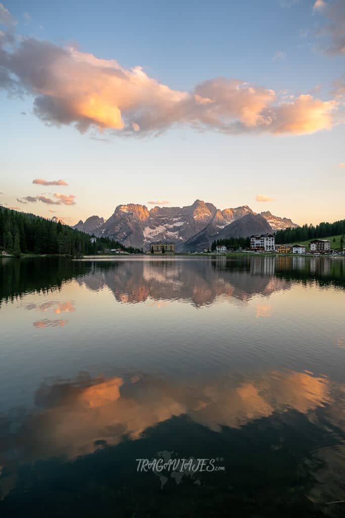 Visitar los Dolomitas - Lago Misurina al atardecer