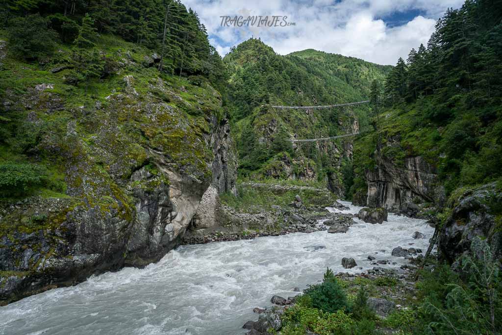 Trekking al campo base del Everest - Puente Hillary