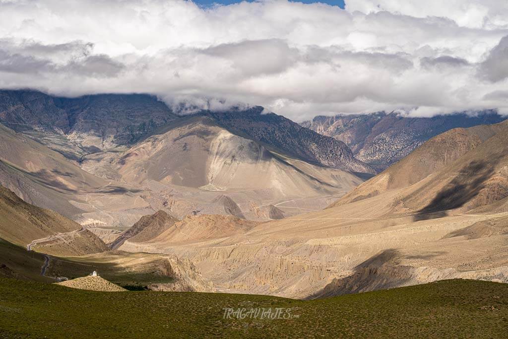 Viajar a Nepal qué ver - Paisaje árido de Lower Mustang