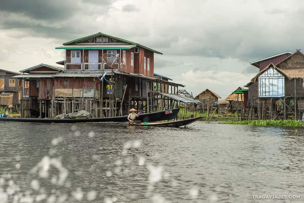 Viaje en bote de Pekon a Inle myanmar birmania