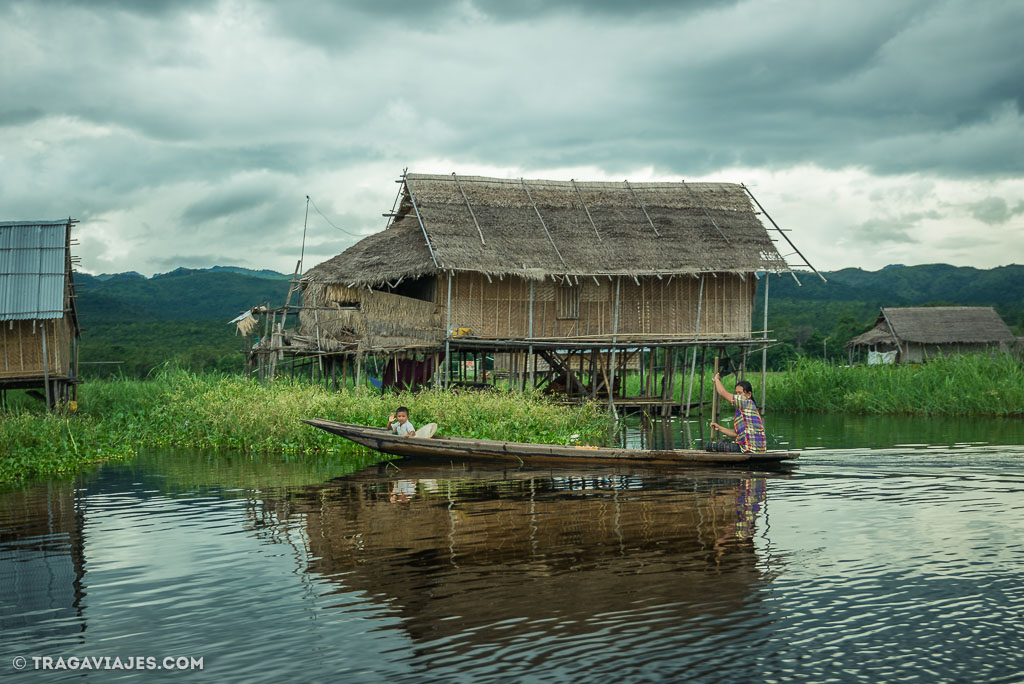 Viaje en bote de Pekon a Inle myanmar birmania