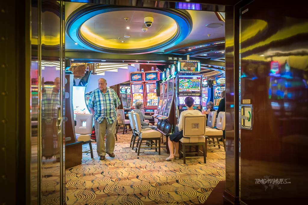 Un viaje en crucero jugando en el casino